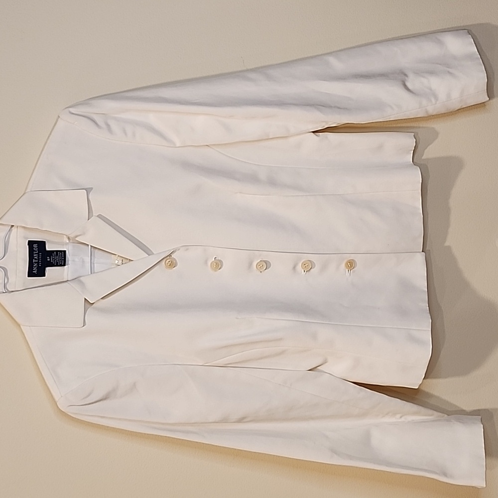 Ann Taylor Women's Ivory Blazer - Picture 6 of 6